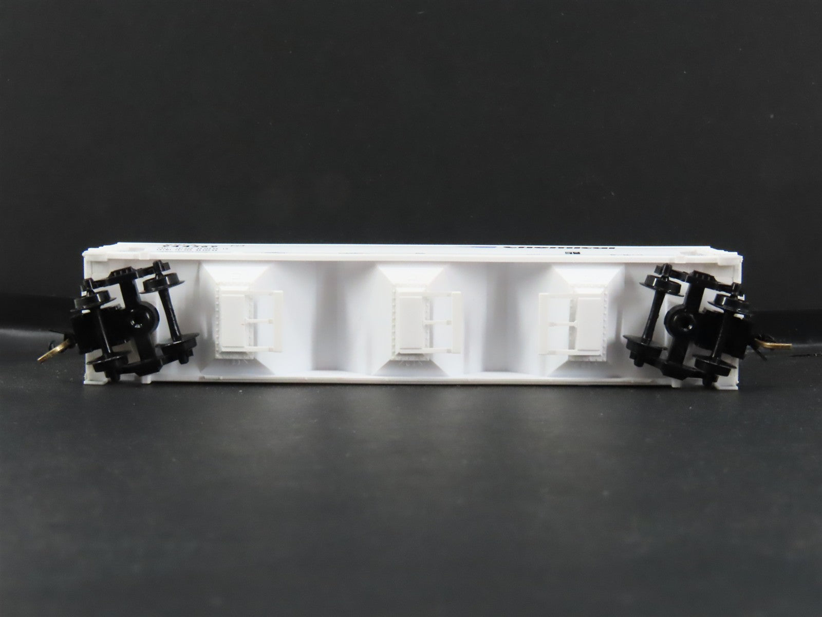 N Scale Micro-Trains MTL 94020 GRPX General Chemical 3-Bay Covered Hopper RTR
