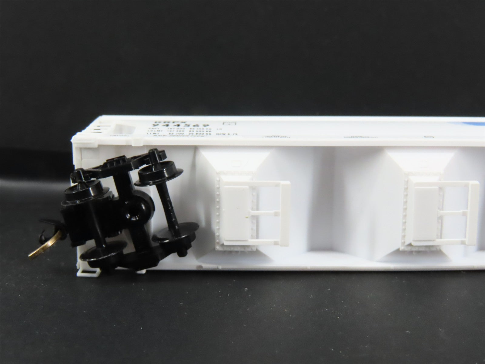 N Scale Micro-Trains MTL 94020 GRPX General Chemical 3-Bay Covered Hopper RTR