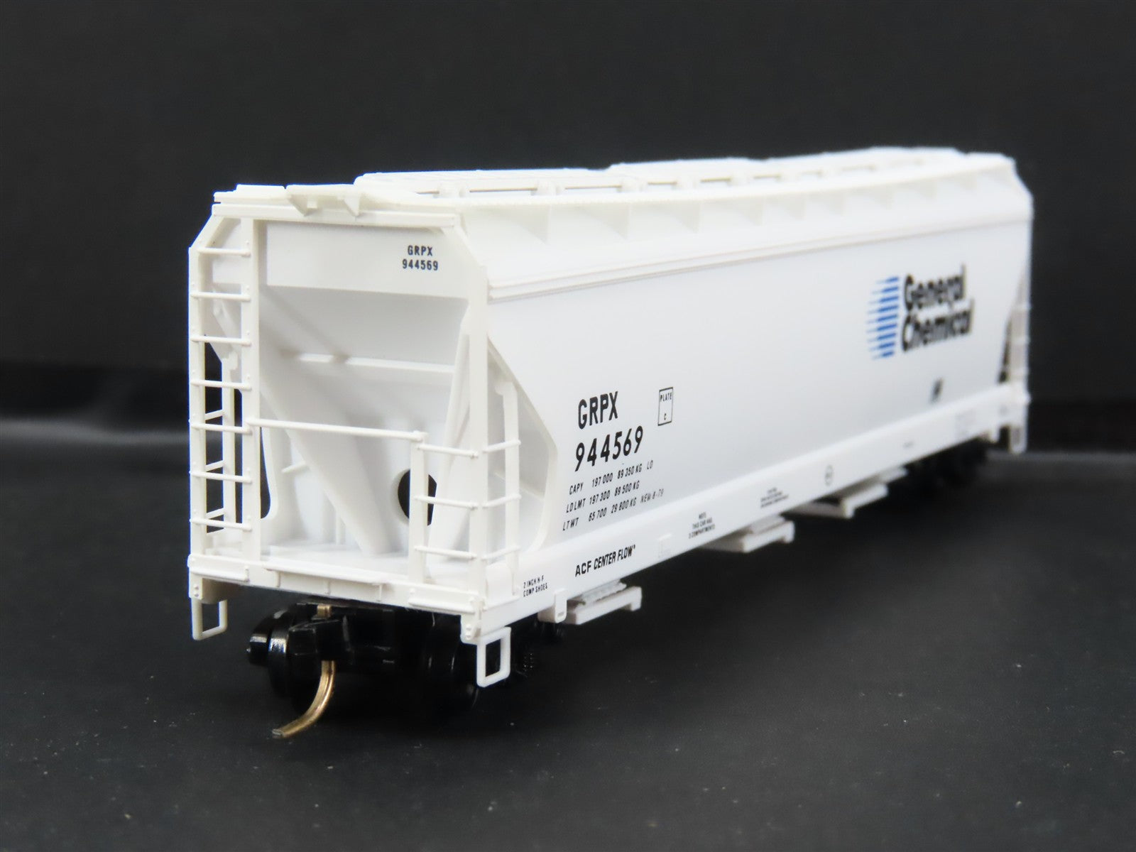 N Scale Micro-Trains MTL 94020 GRPX General Chemical 3-Bay Covered Hopper RTR