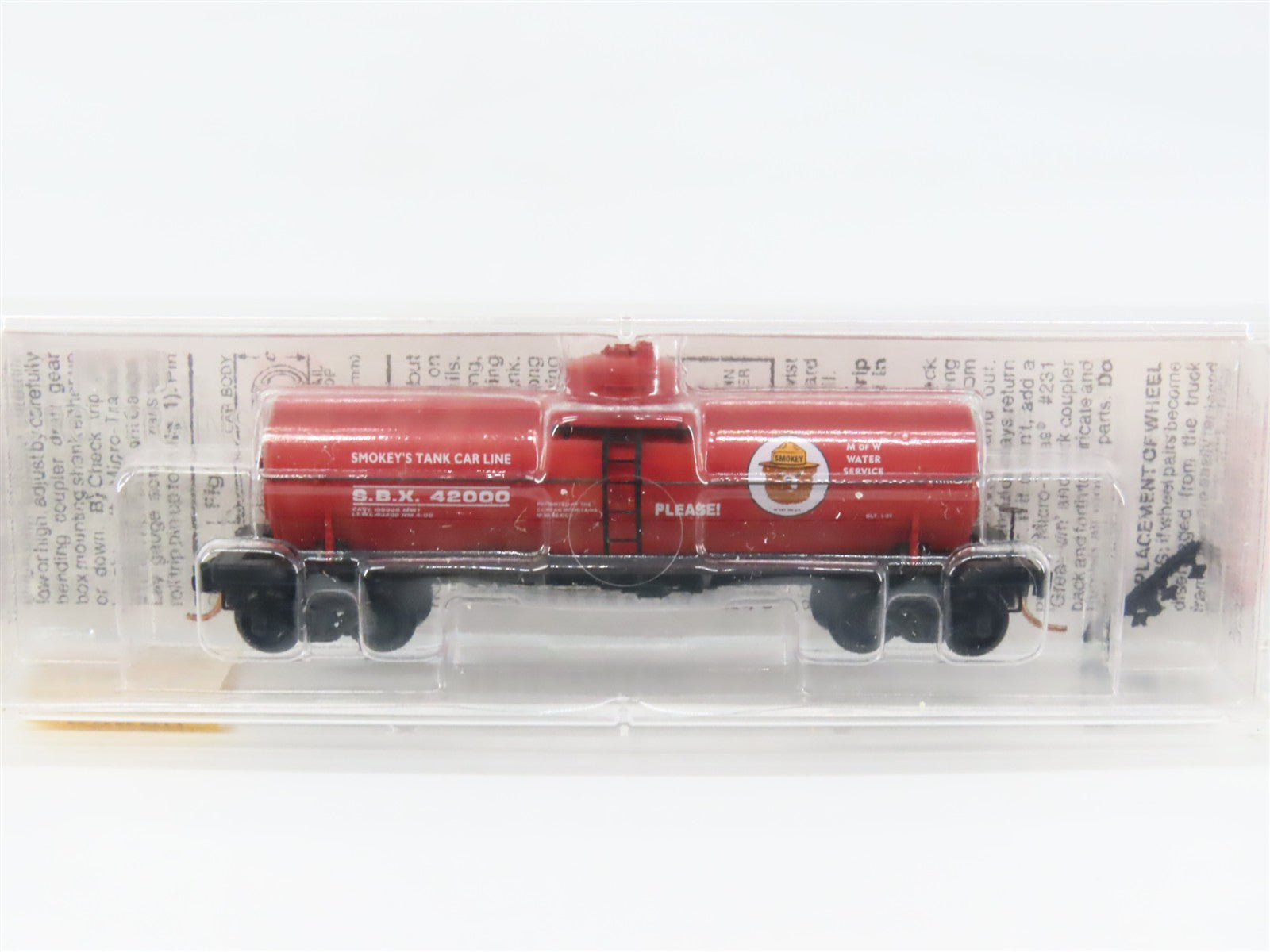 N Scale Micro-Trains MTL 65460 SBX Smokey Bear 39' Single Dome Tank Car RTR
