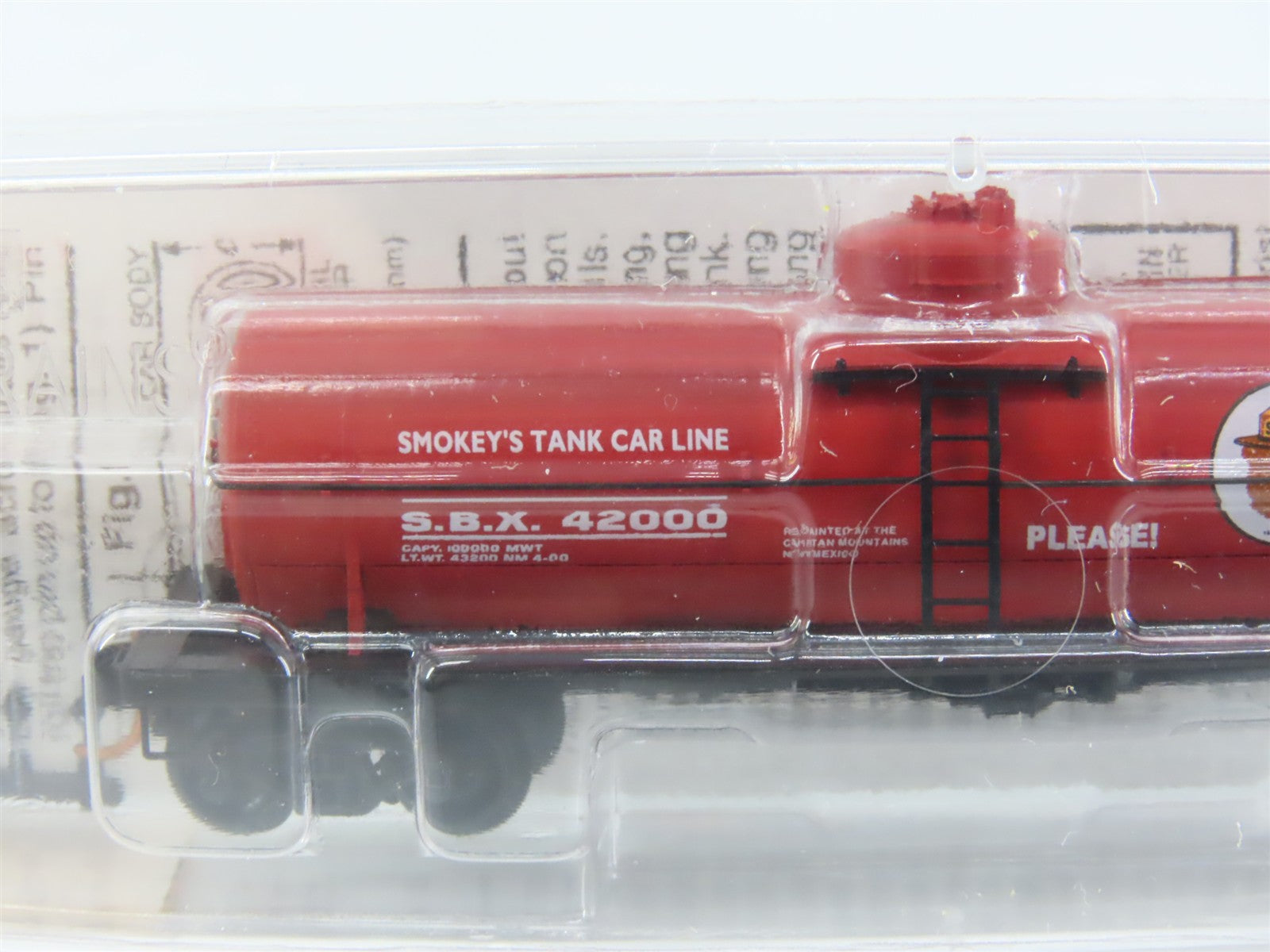 N Scale Micro-Trains MTL 65460 SBX Smokey Bear 39' Single Dome Tank Car RTR