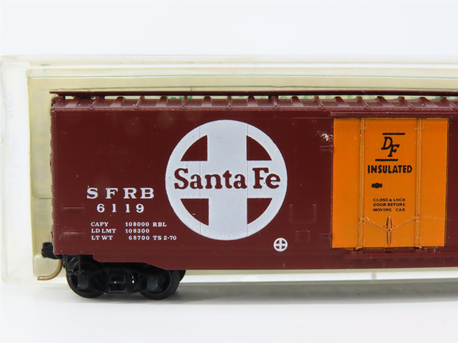 N Scale Micro-Trains MTL 32076 SFRB Santa Fe 50' Box Car 6119 RTR