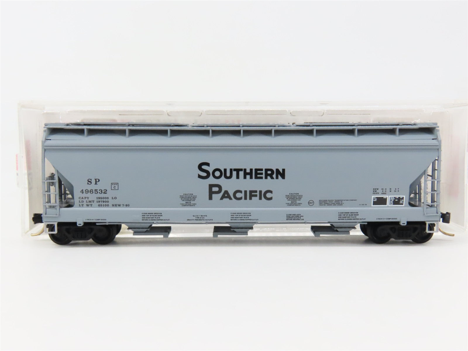 N Scale Micro-Trains MTL 94040 SP Southern Pacific 3-Bay Covered Hopper RTR
