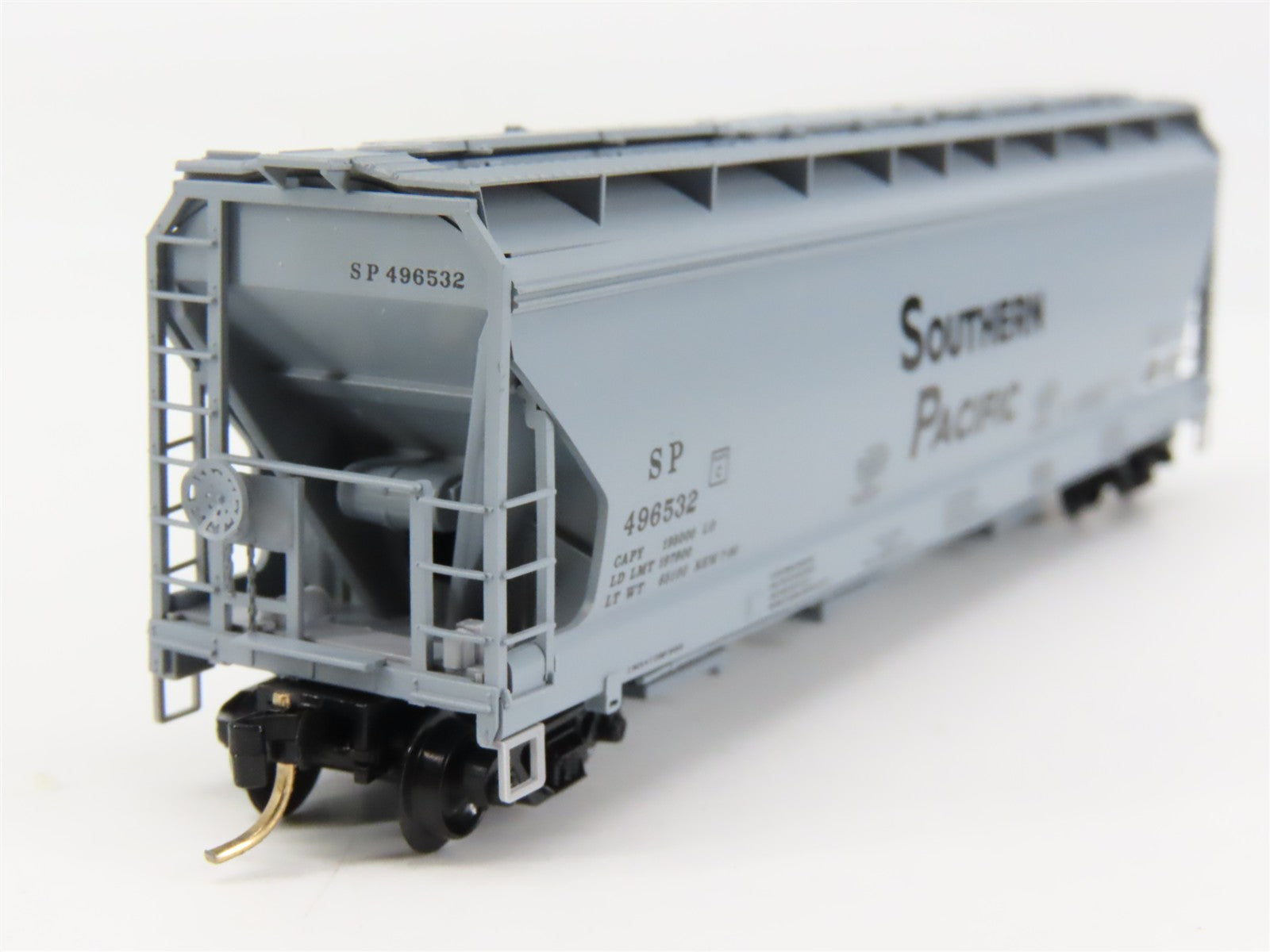 N Scale Micro-Trains MTL 94040 SP Southern Pacific 3-Bay Covered Hopper RTR