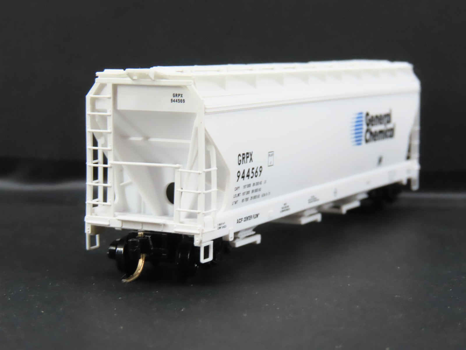 N Scale Micro-Trains MTL 94020 GRPX General Chemical 3-Bay Covered Hopper RTR