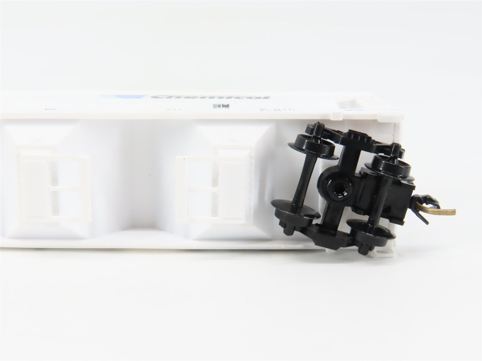 N Scale Micro-Trains MTL 94020 GRPX General Chemical 3-Bay Covered Hopper RTR