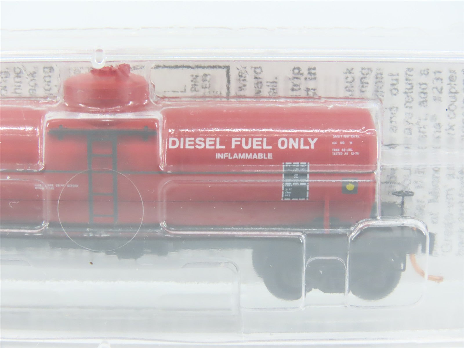 N Scale Micro-Trains MTL 65560 CN Canadian National 39' Single Dome Tank Car RTR