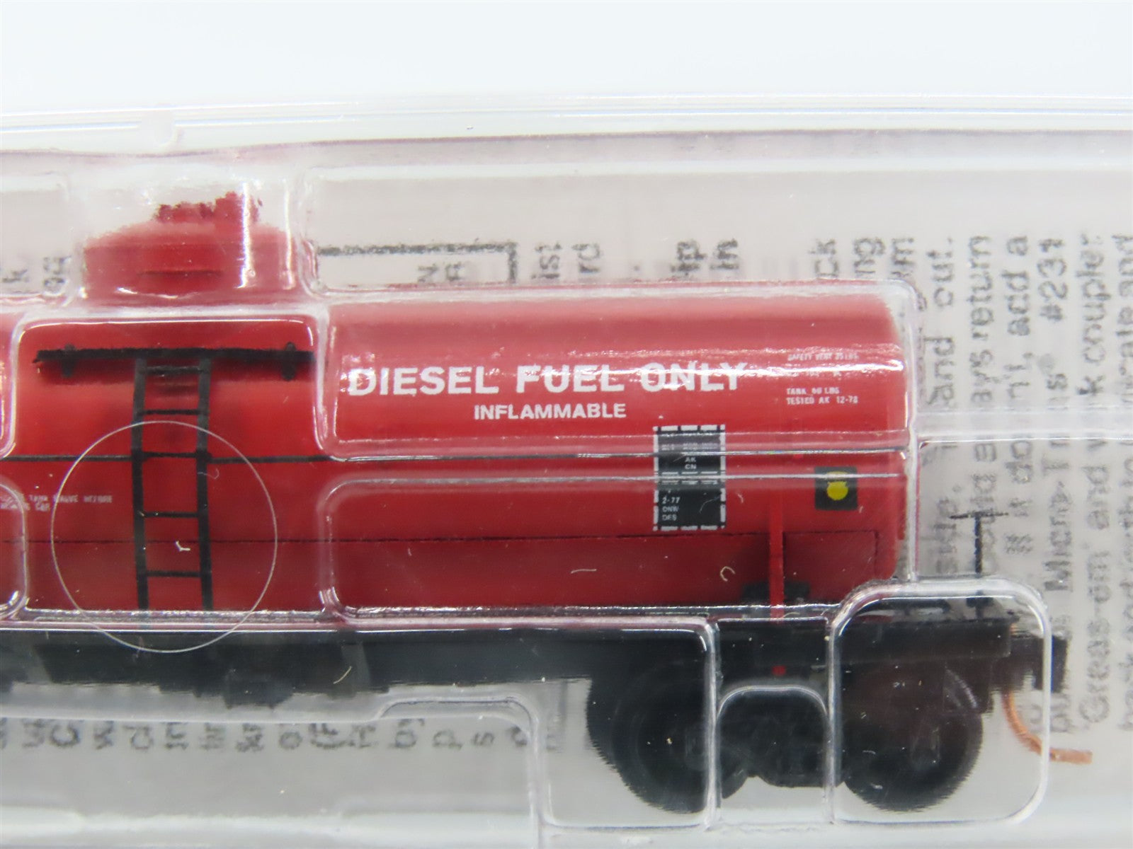 N Scale Micro-Trains MTL 65560 CN Canadian National 39' Tank Car 990984 RTR