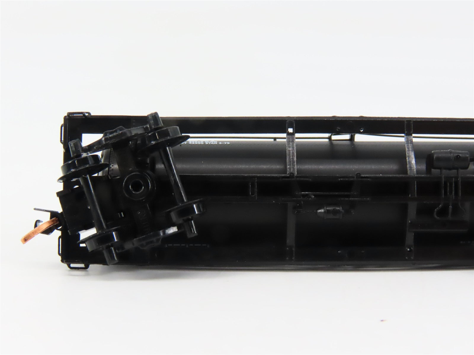 N Scale Micro-Trains MTL 65550 WPMW Western Pacific 39' Single Dome Tank Car RTR