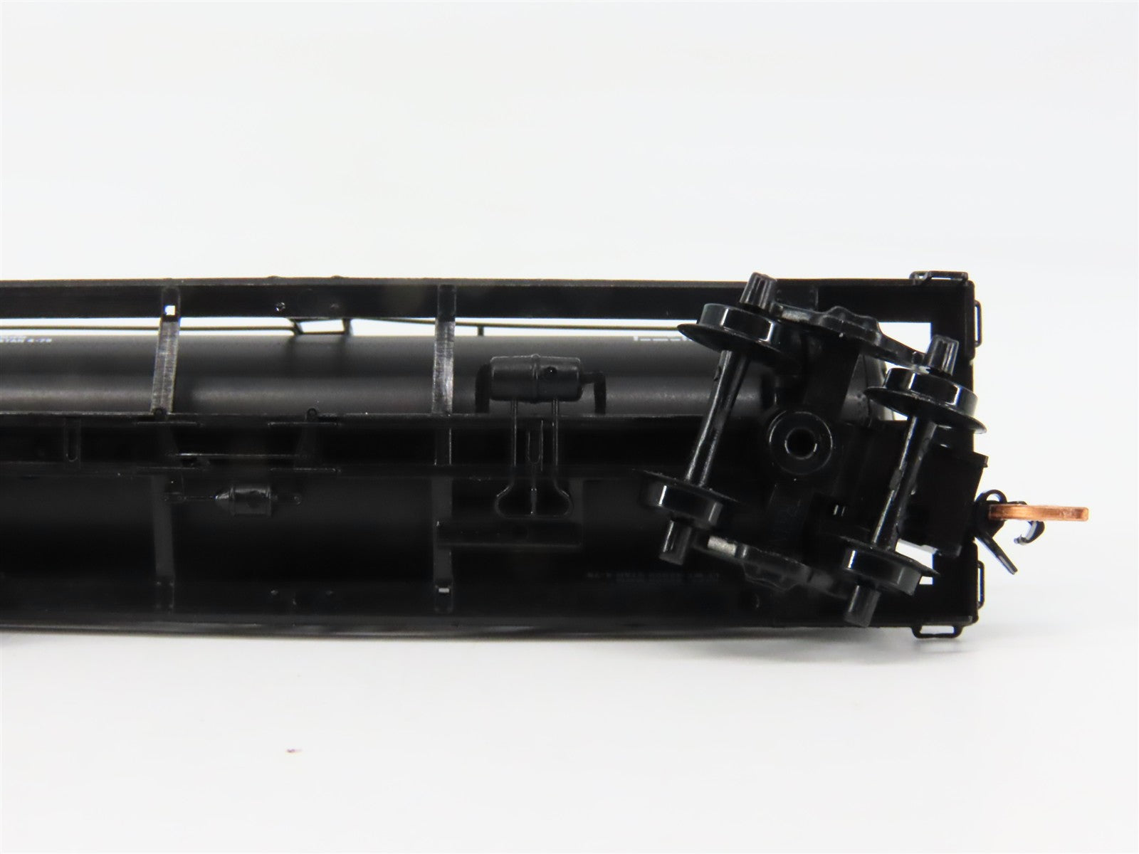N Scale Micro-Trains MTL 65550 WPMW Western Pacific 39' Single Dome Tank Car RTR