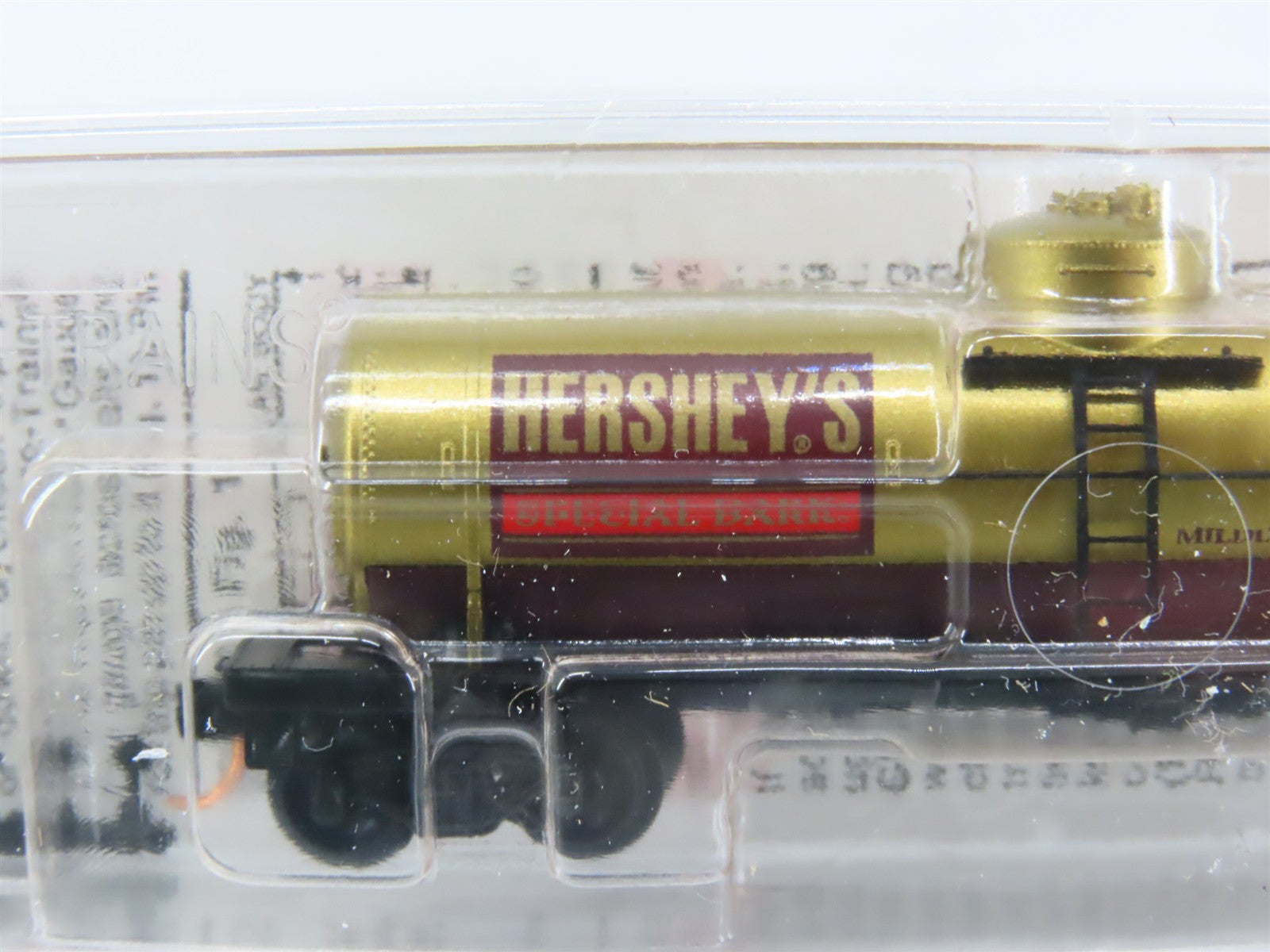 N Scale Micro-Trains MTL 65510 HFC Hershey's 39' Single Dome Tank Car 3011 RTR