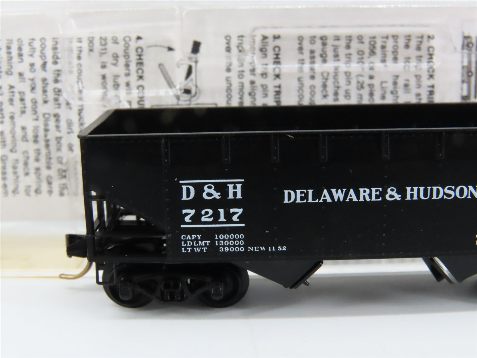 N Scale Micro-Trains MTL 55170 D&H Delaware & Hudson 33' 2-Bay Hopper 7217 RTR