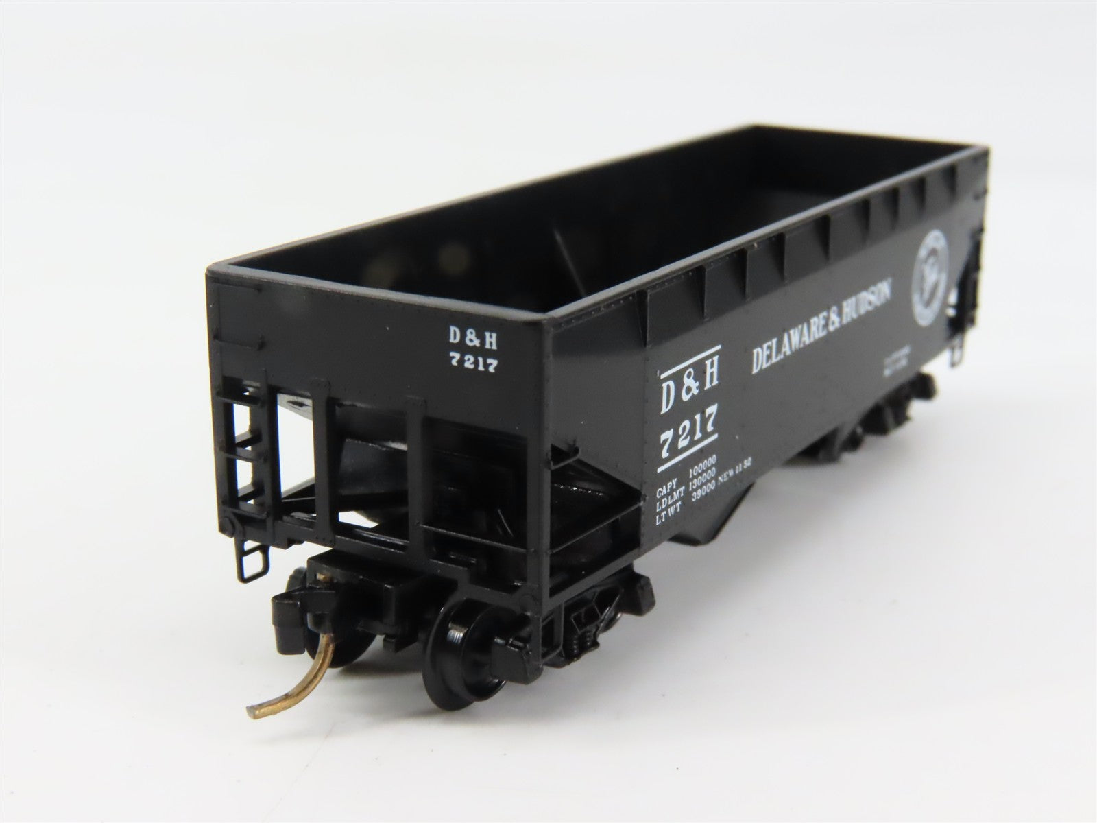 N Scale Micro-Trains MTL 55170 D&H Delaware & Hudson 33' 2-Bay Hopper 7217 RTR