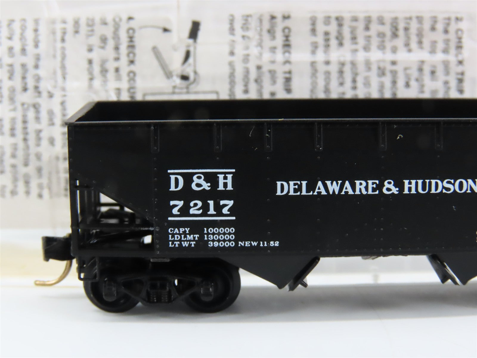 N Scale Micro-Trains MTL 55170 D&H Delaware & Hudson 33' 2-Bay Hopper 7217 RTR