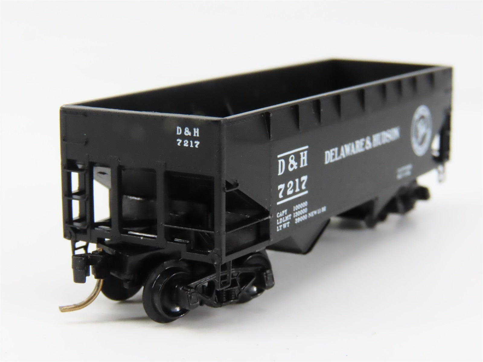 N Scale Micro-Trains MTL 55170 D&H Delaware & Hudson 33' 2-Bay Hopper 7217 RTR