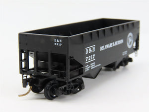 N Scale Micro-Trains MTL 55170 D&H Delaware & Hudson 33' 2-Bay Hopper 7217 RTR