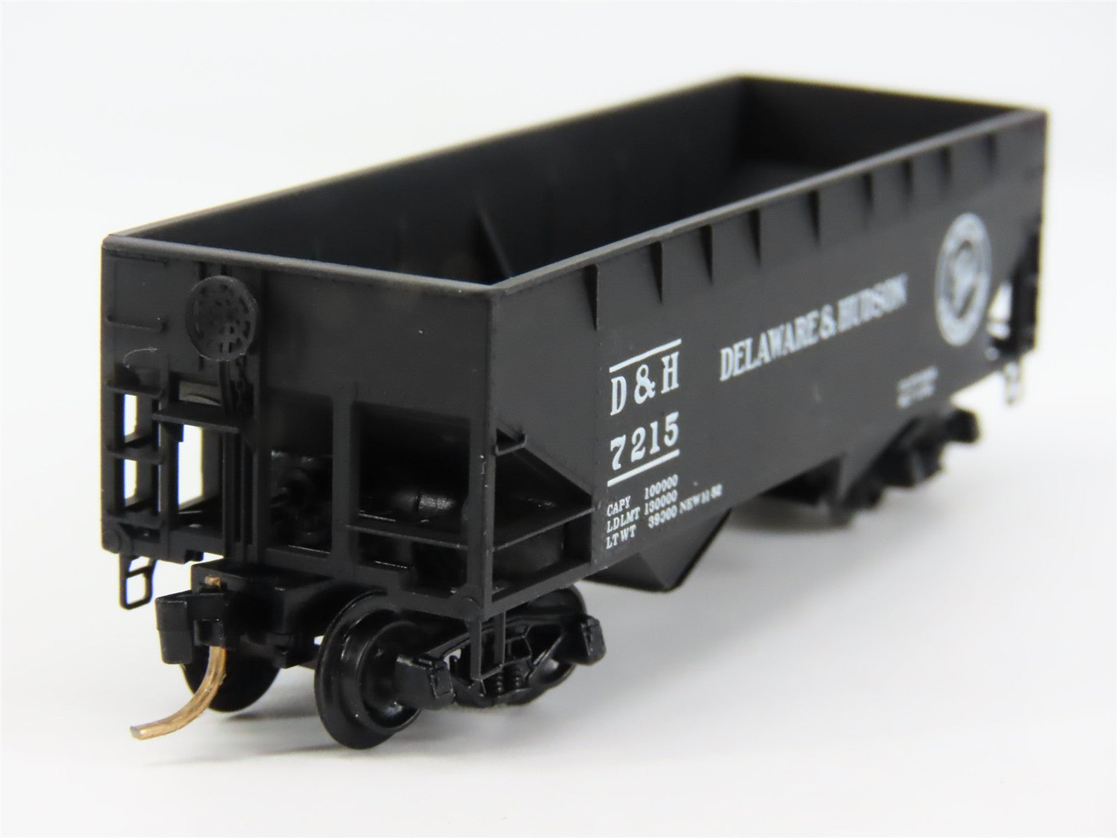 N Scale Micro-Trains MTL 55170 D&H Delaware & Hudson 33' 2-Bay Hopper 7215 RTR