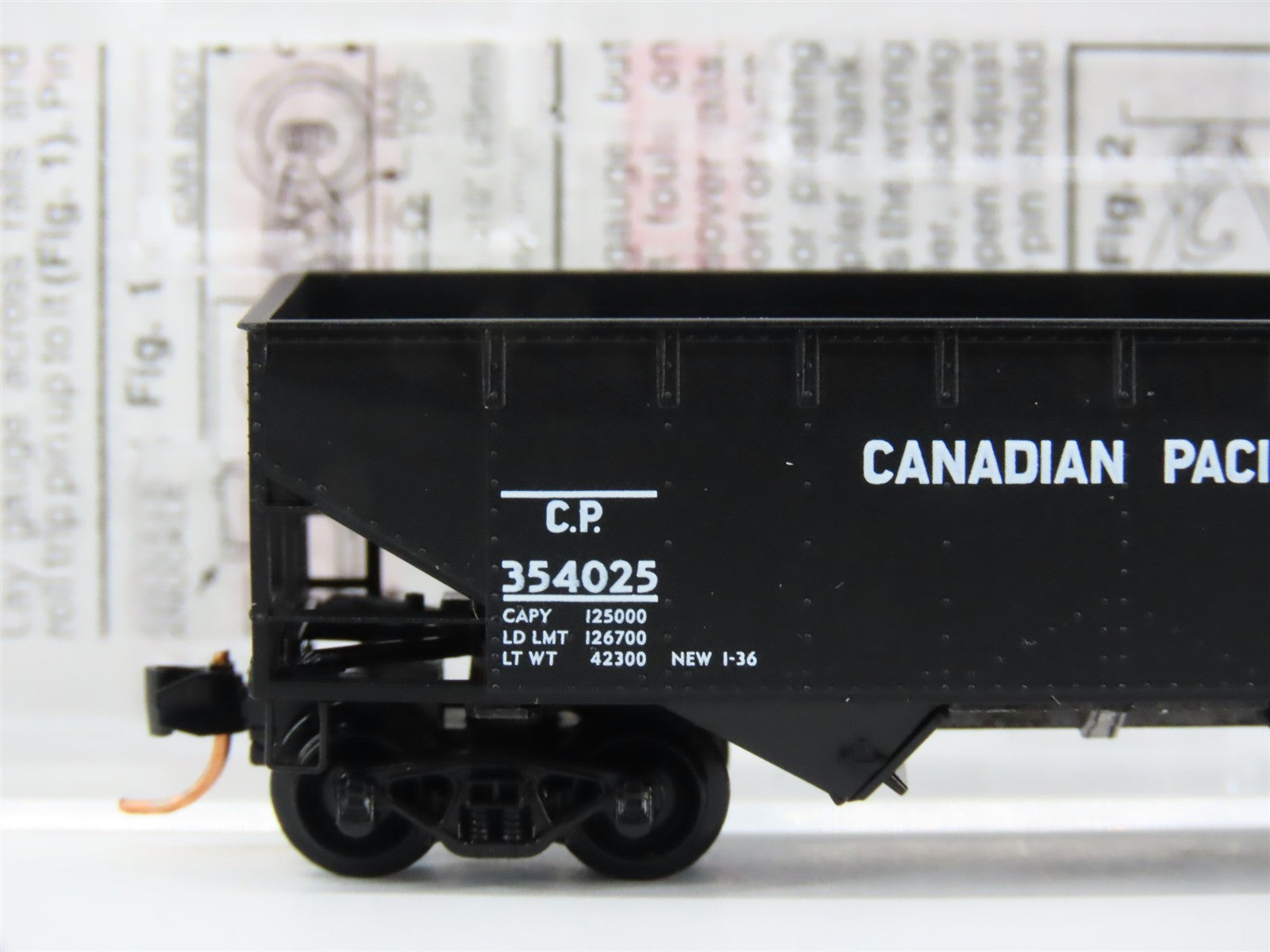 N Scale Micro-Trains MTL 55150 CP Canadian Pacific 33' 2-Bay Hopper 354025 RTR