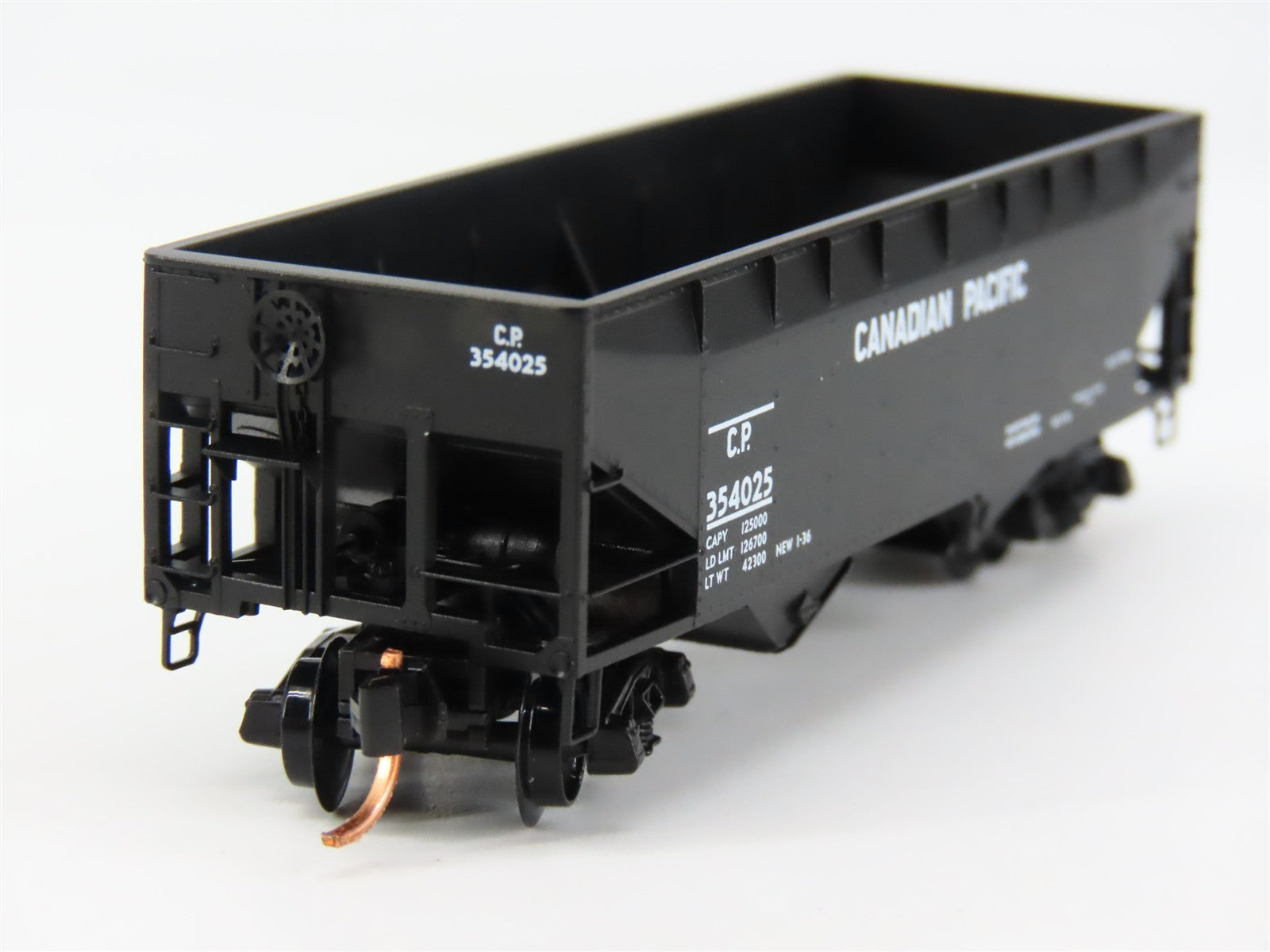 N Scale Micro-Trains MTL 55150 CP Canadian Pacific 33' 2-Bay Hopper 354025 RTR