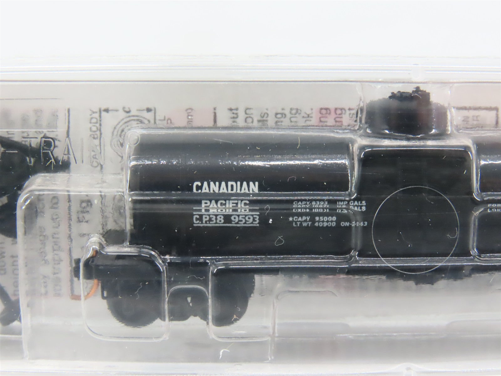 N Scale Micro-Trains MTL 65590 CP Canadian Pacific 39' Single Dome Tank Car RTR