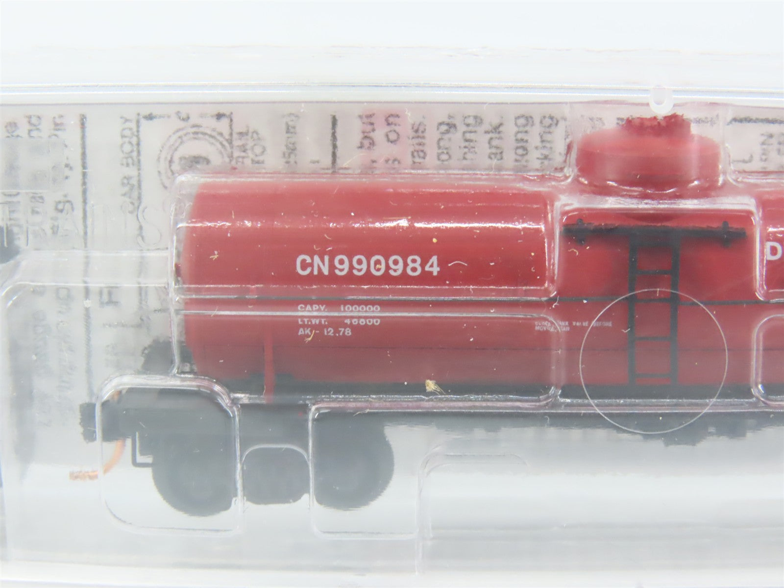 N Scale Micro-Trains MTL 65560 CN Canadian National 39' Tank Car 990984 RTR