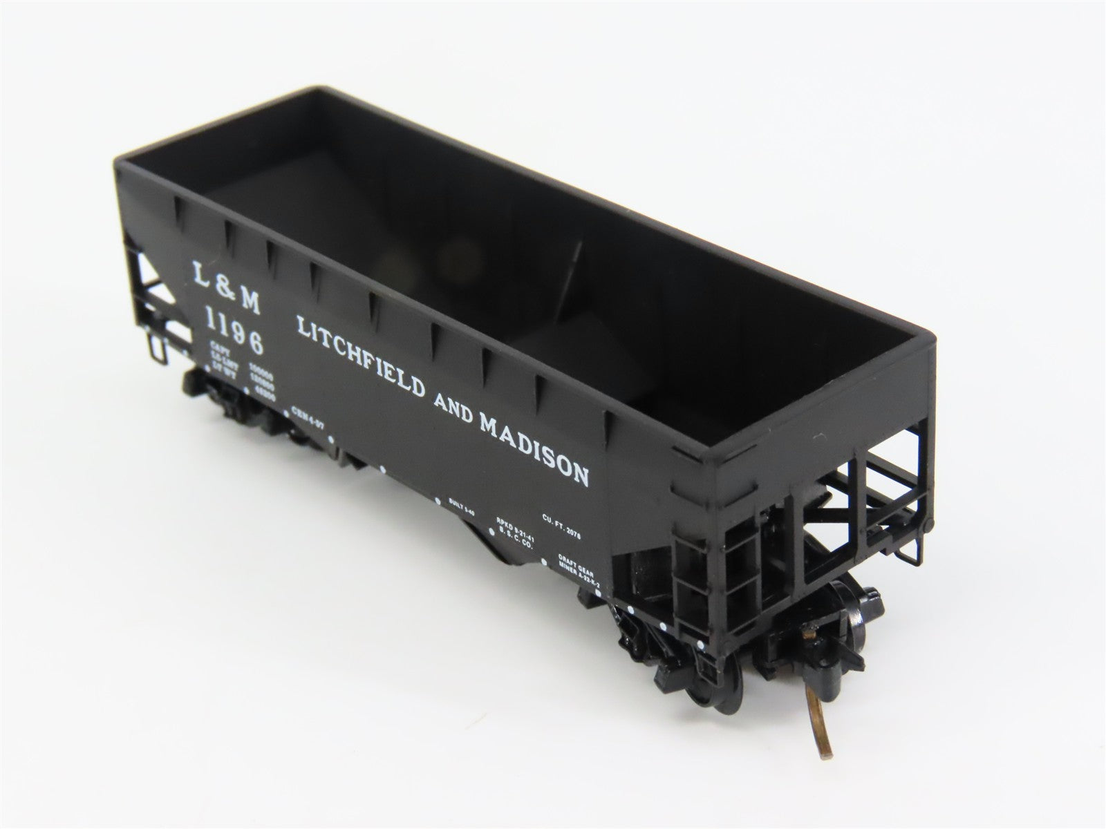 N Scale Micro-Trains MTL 55280 L&M Litchfield & Madison 33' 2-Bay Hopper RTR