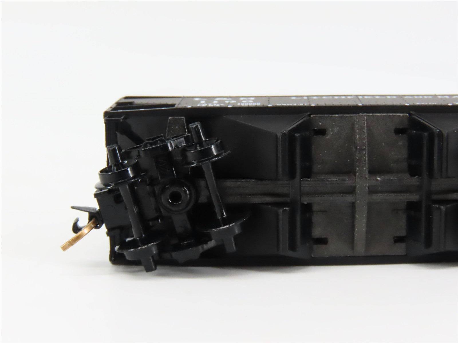 N Scale Micro-Trains MTL 55280 L&M Litchfield & Madison 33' 2-Bay Hopper RTR