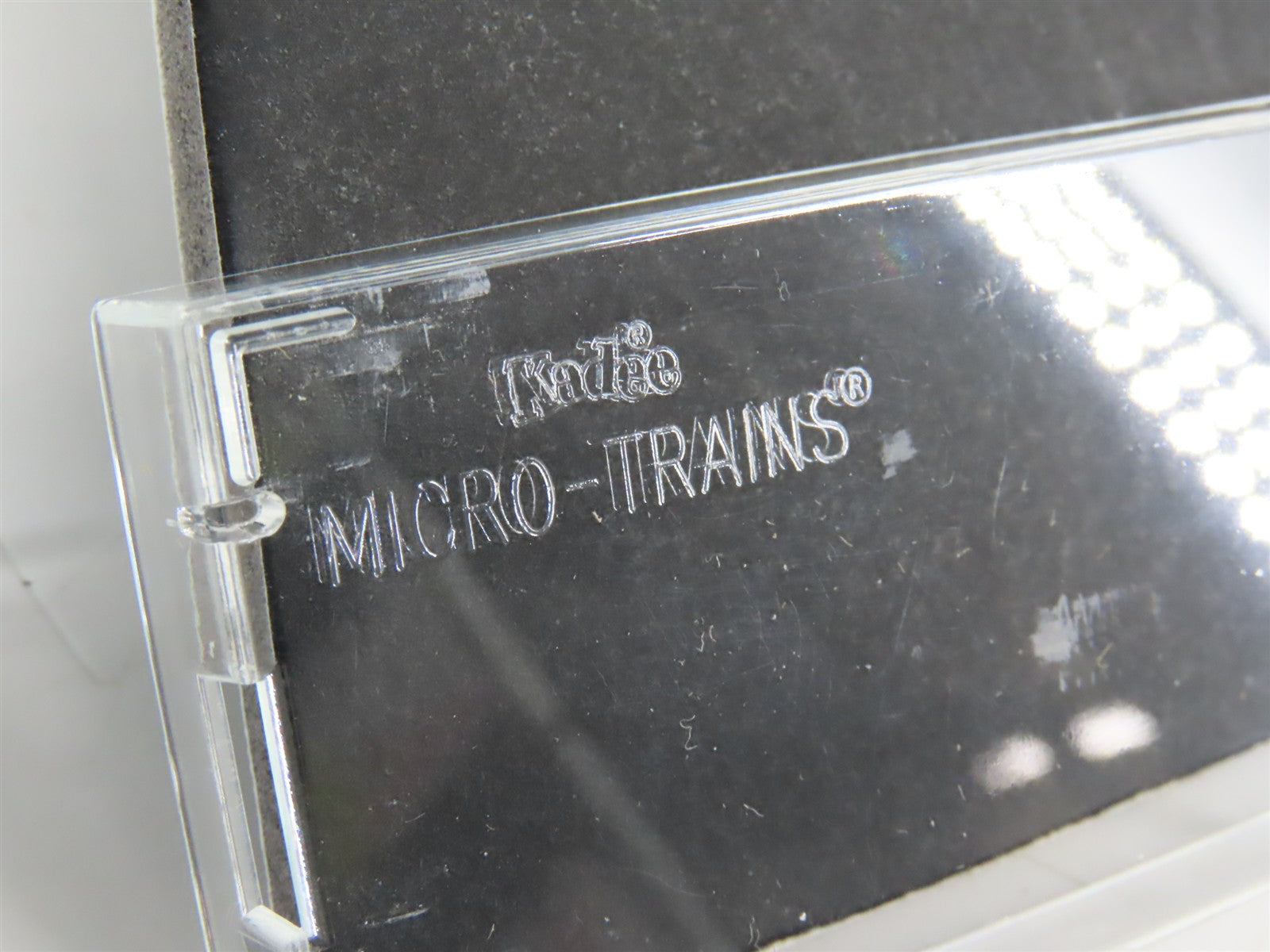 N Scale Micro-Trains MTL 55270 LNE Lehigh & New England 33' 2-Bay Hopper RTR