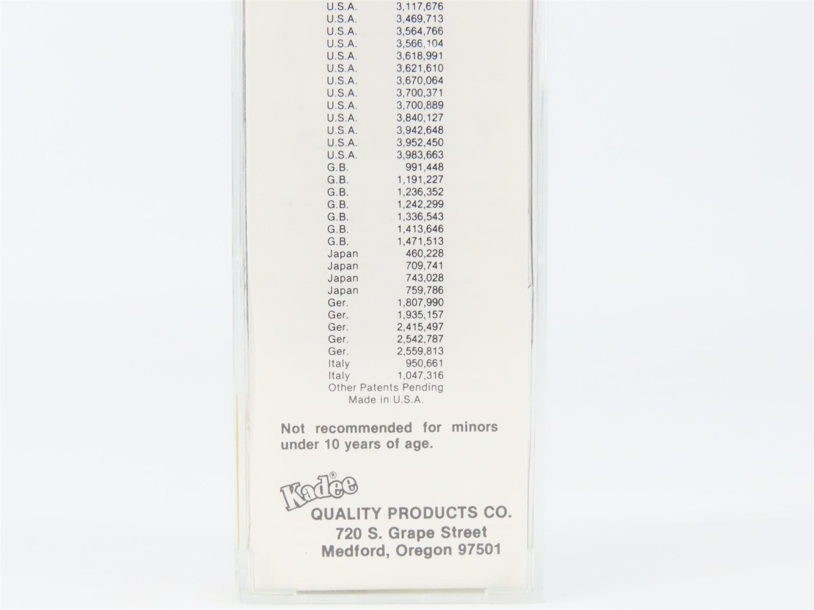 N Scale Micro-Trains MTL 55250 CMO Chicago & North Western 33' 2-Bay Hopper RTR