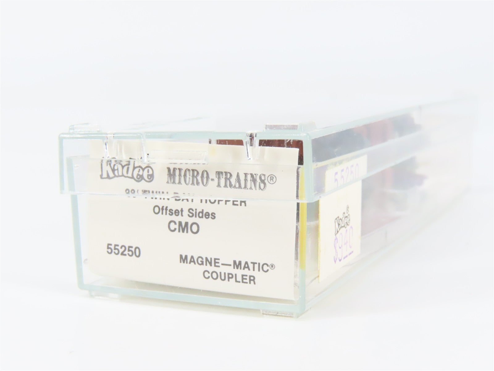 N Scale Micro-Trains MTL 55250 CMO Chicago & North Western 33' 2-Bay Hopper RTR