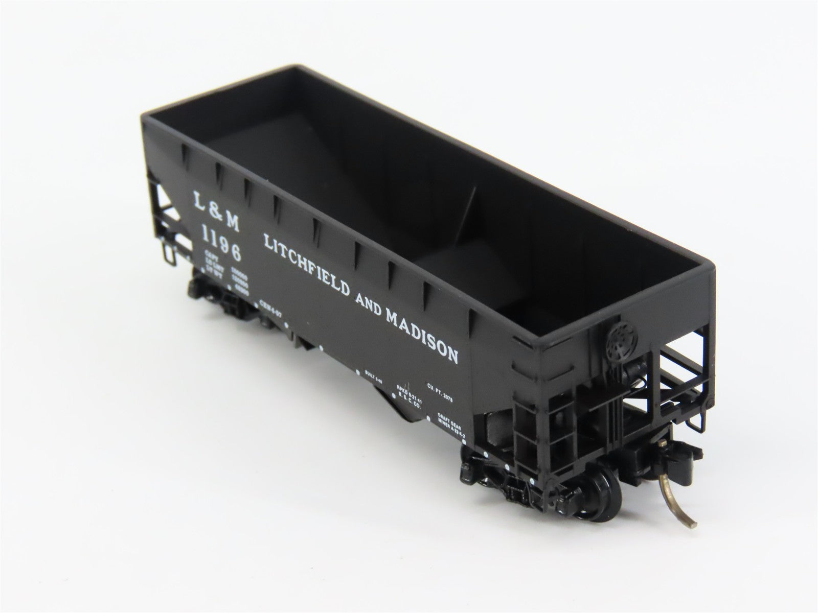 N Scale Micro-Trains MTL 55280 L&M Litchfield & Madison 33' 2-Bay Hopper RTR