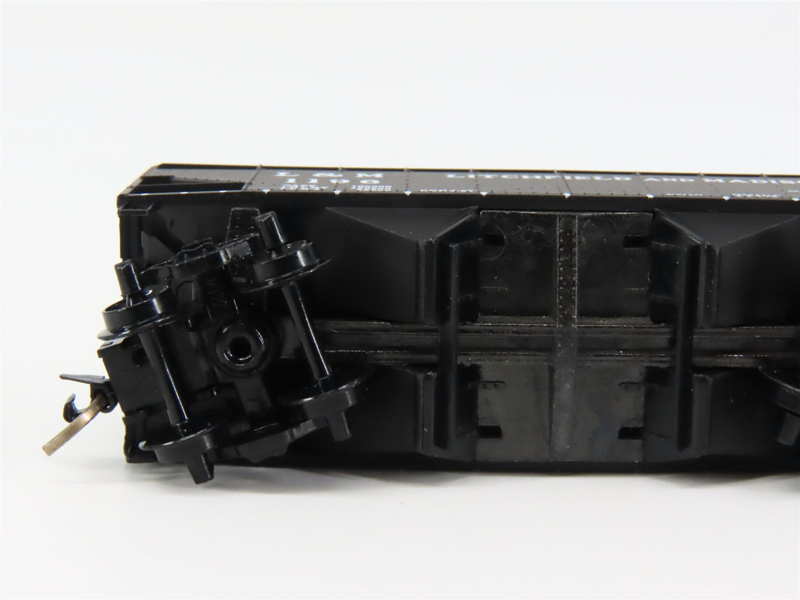 N Scale Micro-Trains MTL 55280 L&M Litchfield and Madison 33' 2-Bay Hopper RTR
