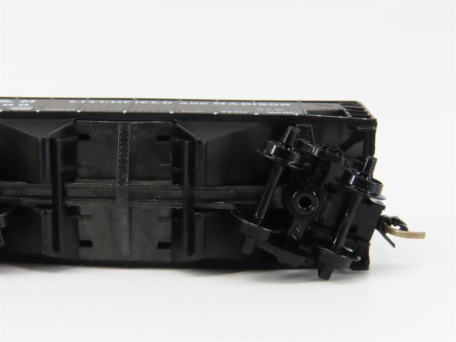 N Scale Micro-Trains MTL 55280 L&M Litchfield and Madison 33' 2-Bay Hopper RTR