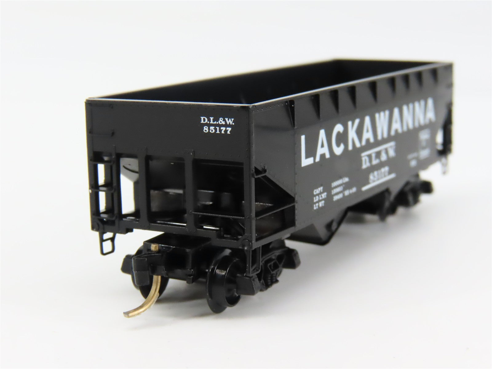 N Scale Micro-Trains MTL 55360 Delaware, Lackawanna & Western 33' Hopper RTR