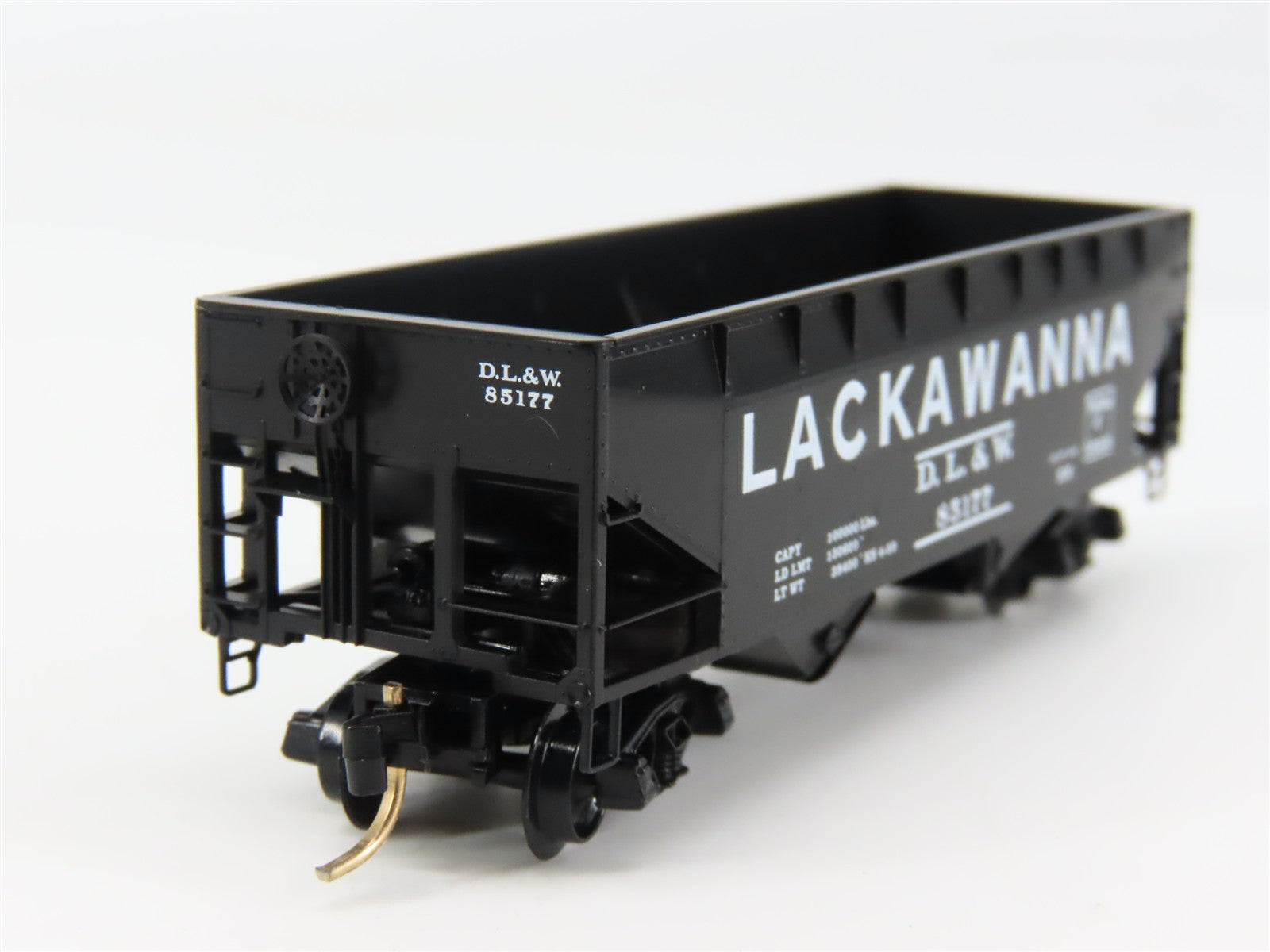 N Scale Micro-Trains MTL 55360 Delaware, Lackawanna & Western 33' Hopper RTR