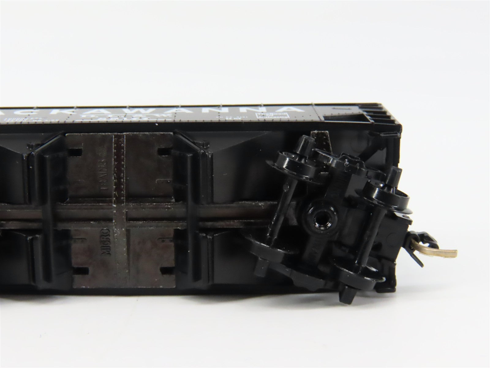 N Scale Micro-Trains MTL 55360 Delaware, Lackawanna & Western 33' Hopper RTR