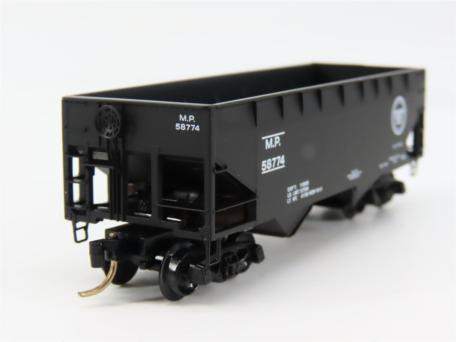 N Scale Micro-Trains MTL 55320 MP Missouri Pacific 33' 2-Bay Hopper 58774 RTR