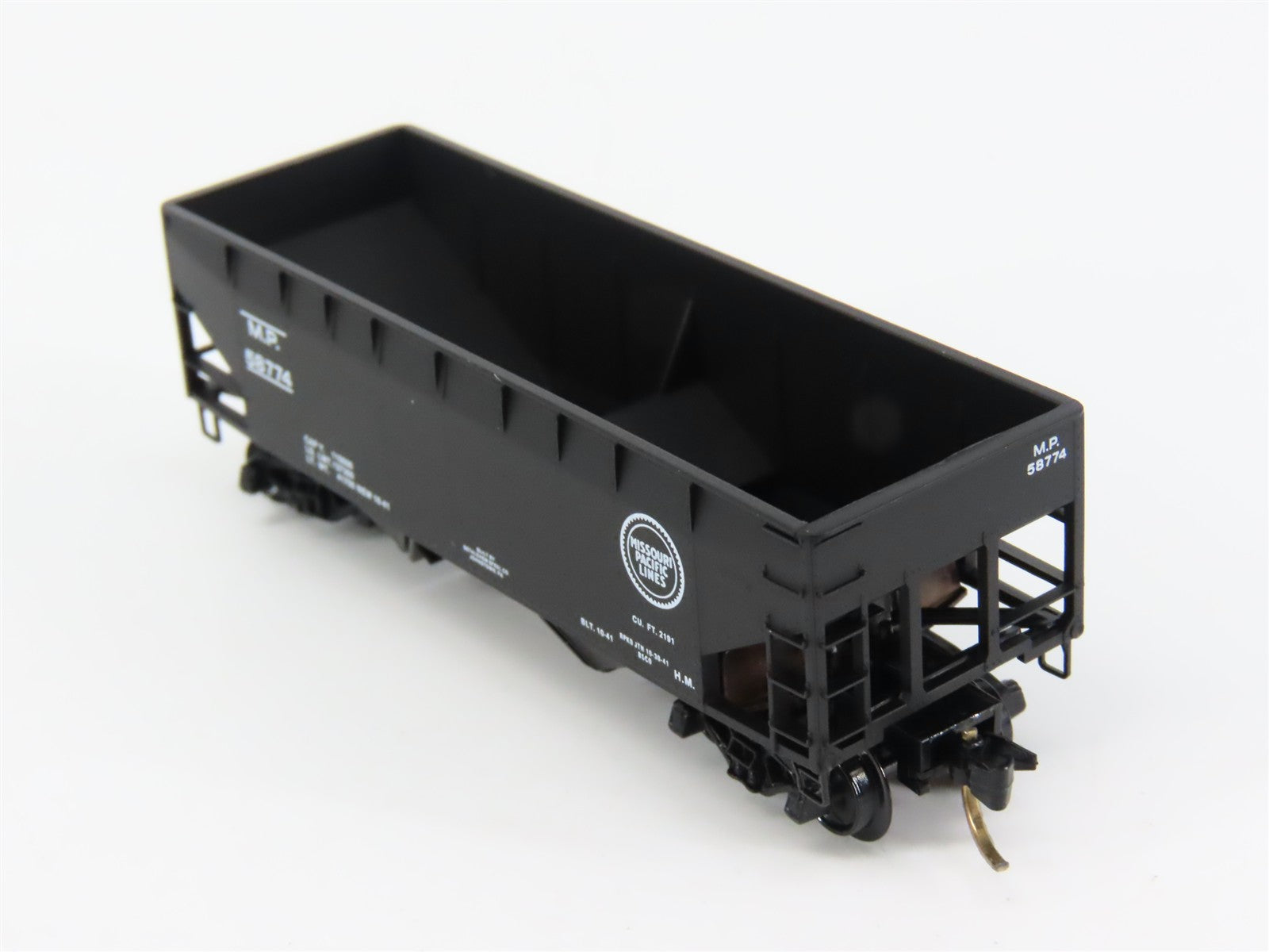N Scale Micro-Trains MTL 55320 MP Missouri Pacific 33' 2-Bay Hopper 58774 RTR
