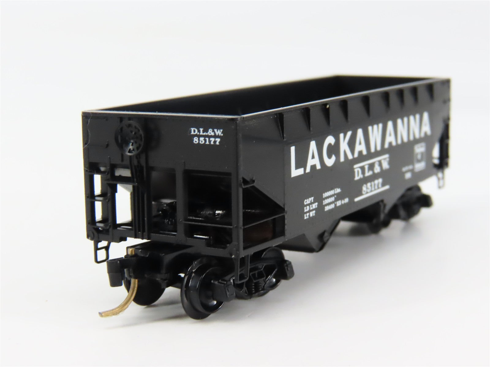 N Scale Micro-Trains MTL 55360 Delaware, Lackawanna & Western 33' Hopper RTR