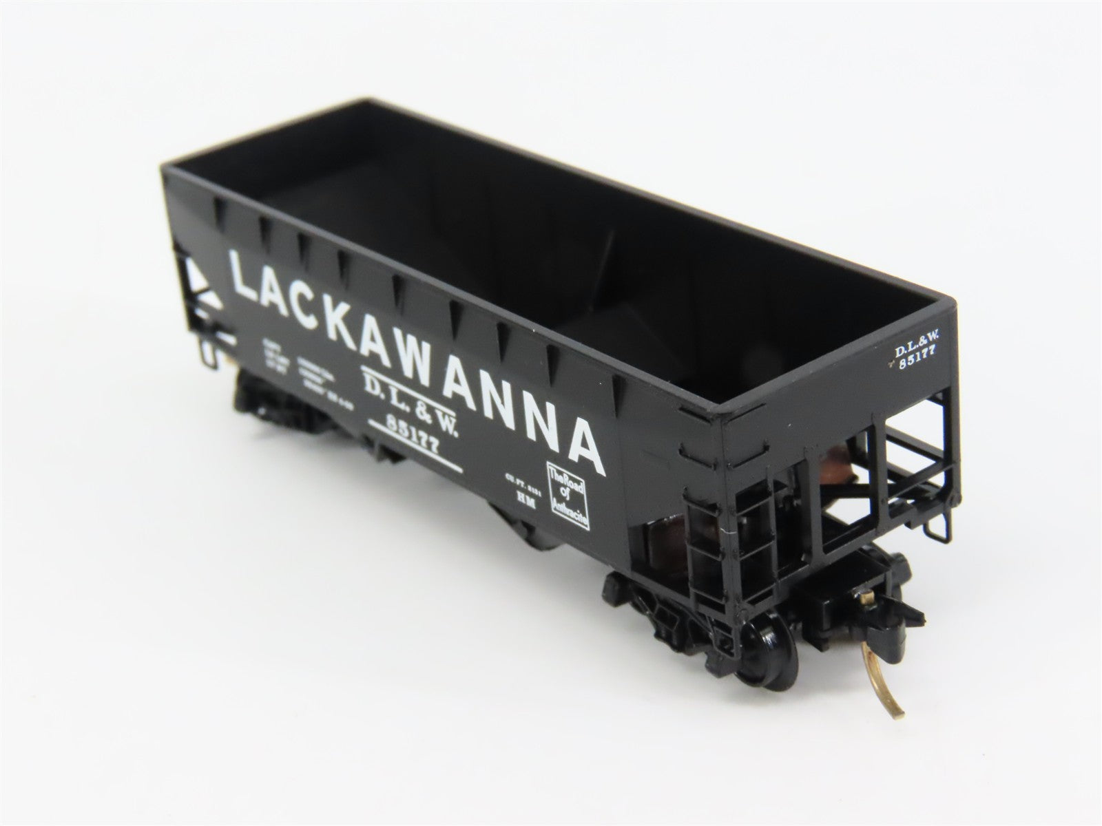 N Scale Micro-Trains MTL 55360 Delaware, Lackawanna & Western 33' Hopper RTR