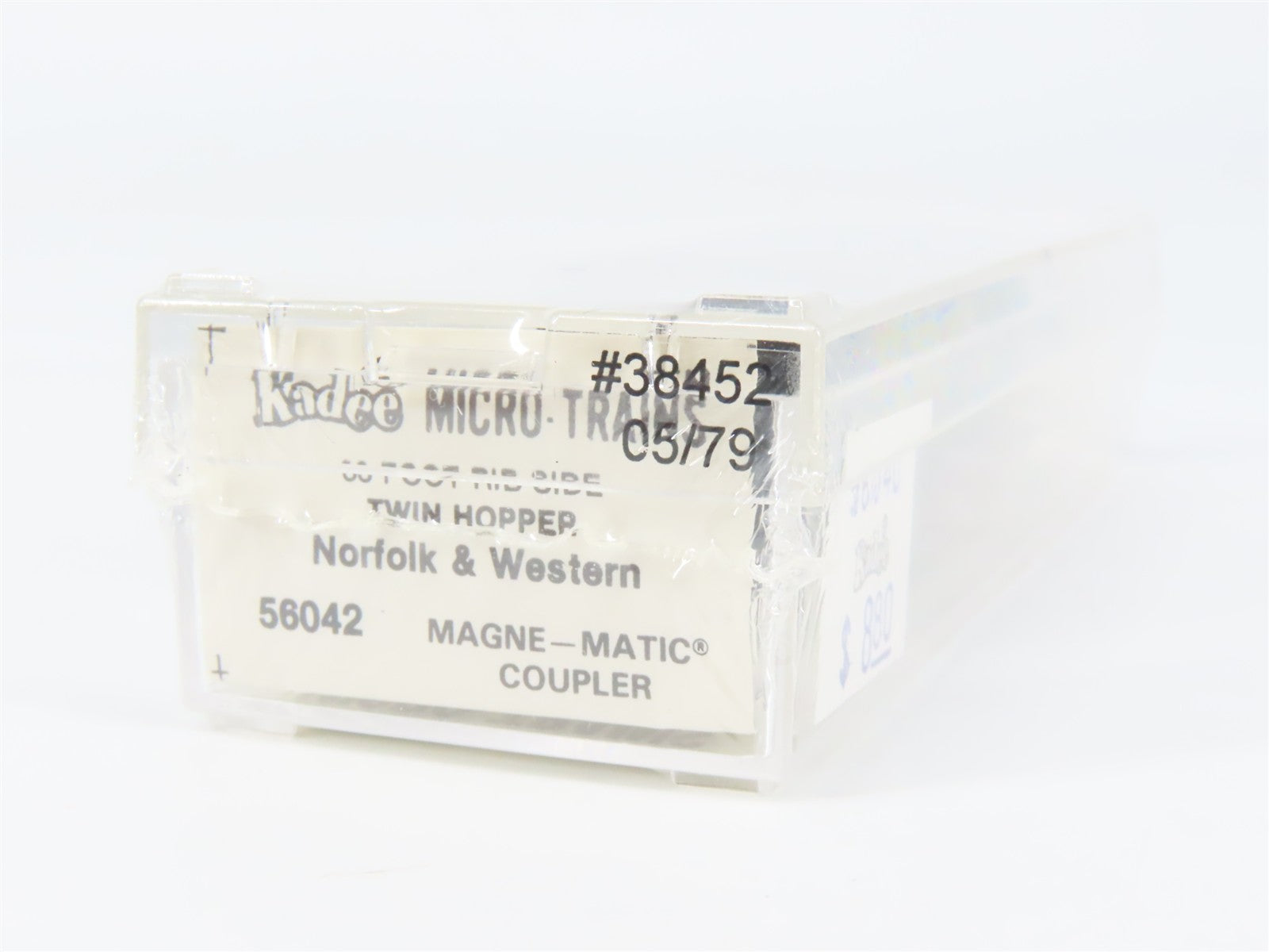N Scale Micro-Trains MTL 56042 N&W Norfolk & Western 33' 2-Bay Hopper 38432 RTR