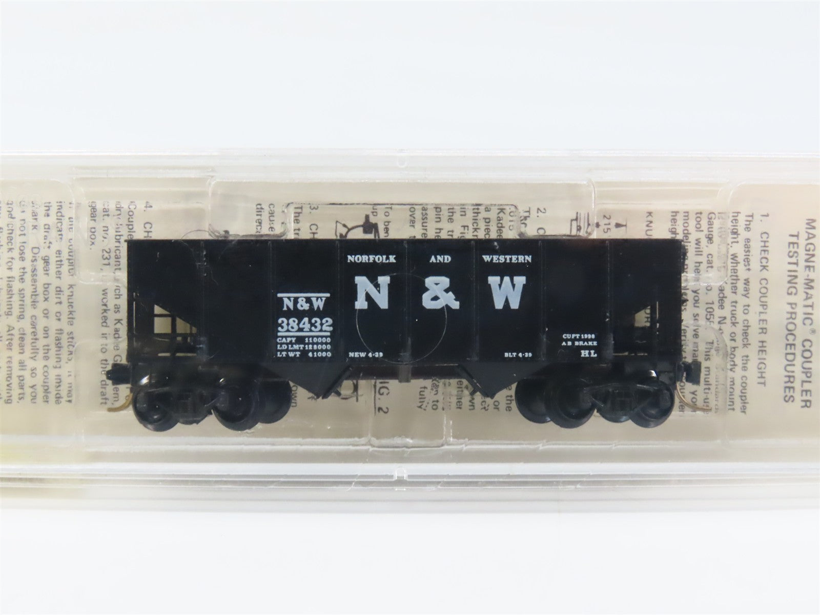 N Scale Micro-Trains MTL 56042 Norfolk & Western 33' 2-Bay Rib Side Hopper RTR