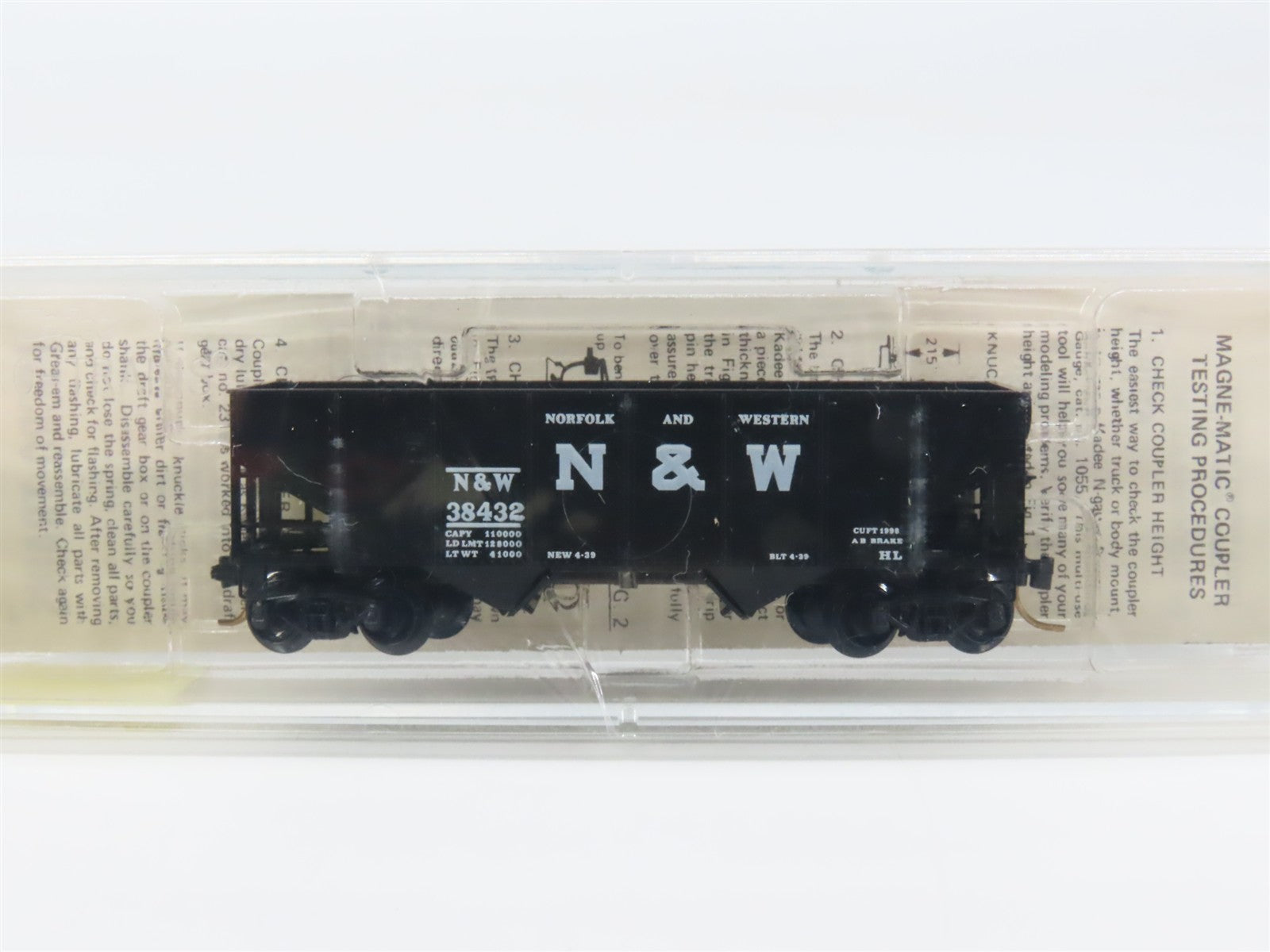 N Scale Micro-Trains MTL 56042 Norfolk & Western 33' Rib Side Twin Hopper RTR