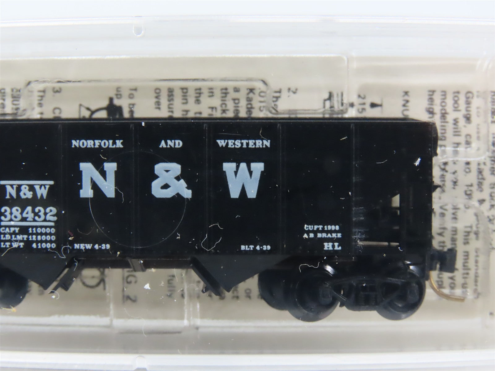 N Scale Micro-Trains MTL 56042 N&W Norfolk & Western 33' Hopper 38432 RTR