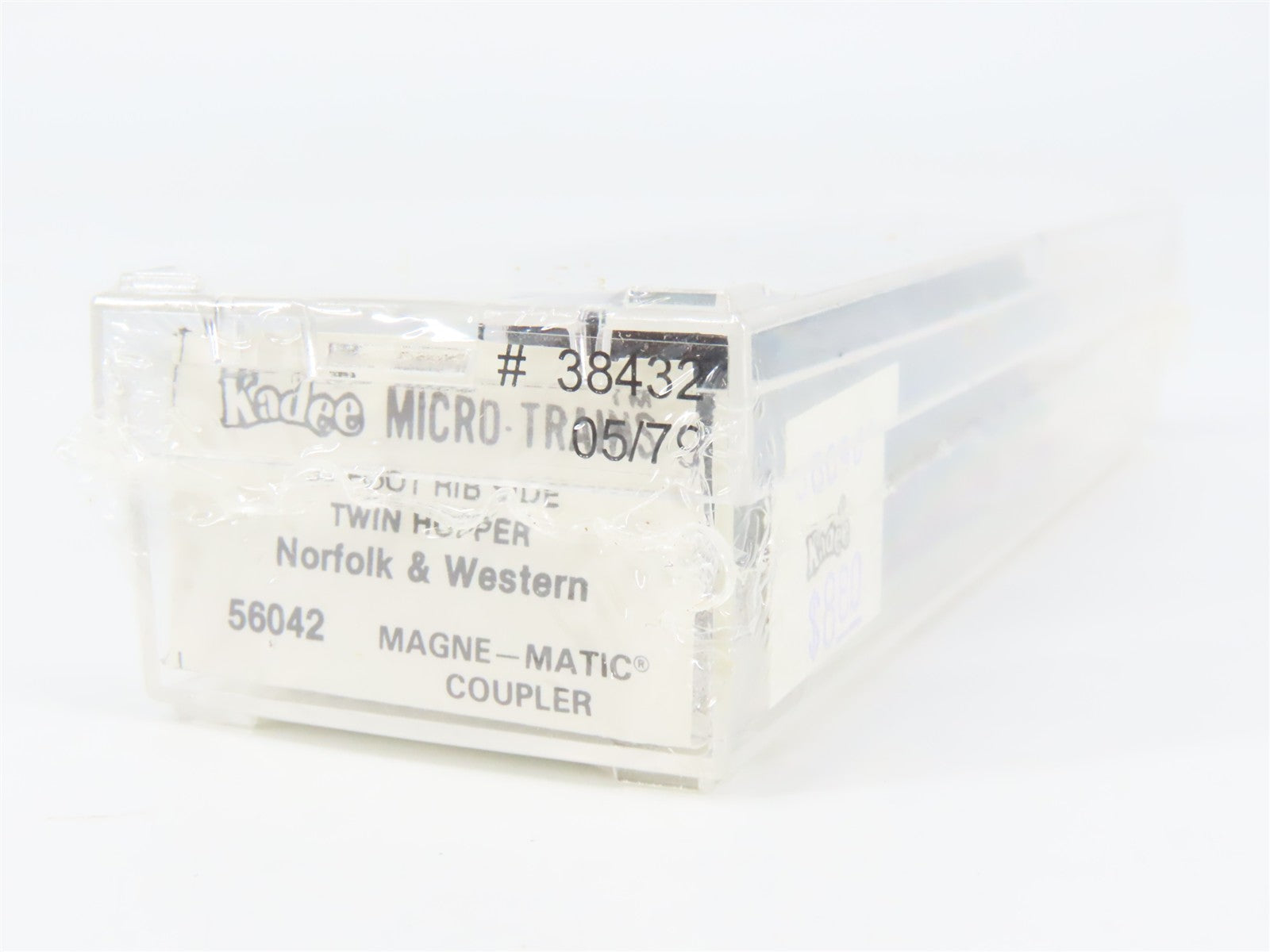 N Scale Micro-Trains MTL 56042 N&W Norfolk & Western 33' Hopper 38432 RTR