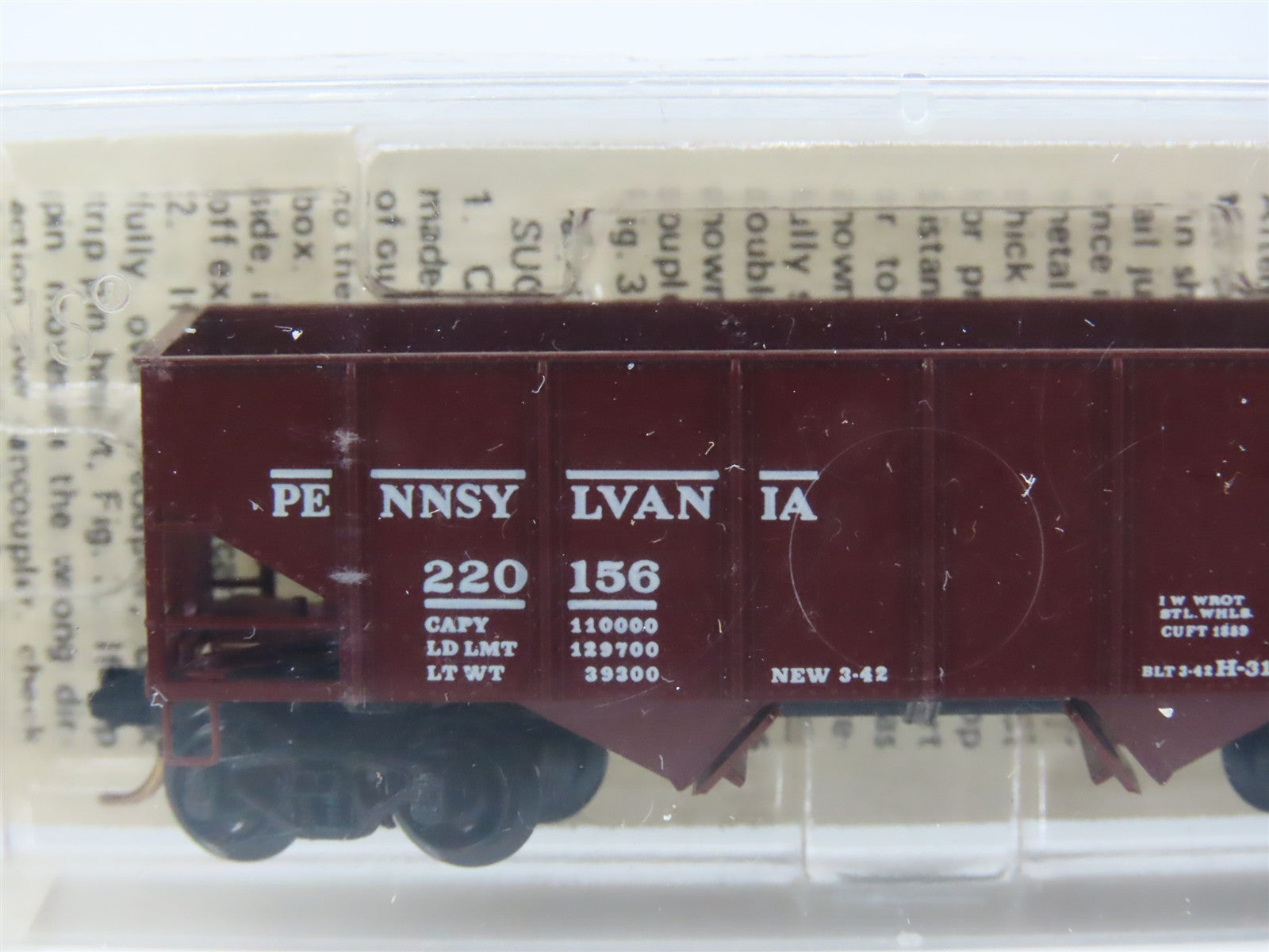 N Scale Micro-Trains MTL 56062 PRR Pennsylvania 33' 2-Bay Ribbed Twin Hopper RTR