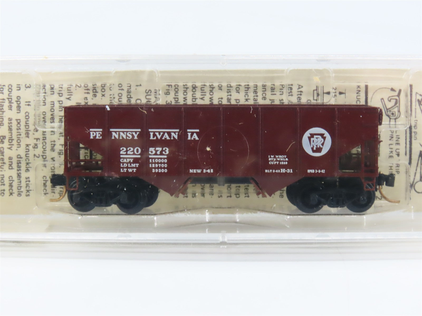N Scale Micro-Trains MTL 56062 Pennsylvania 33' 2-Bay Rib Side Twin Hopper RTR