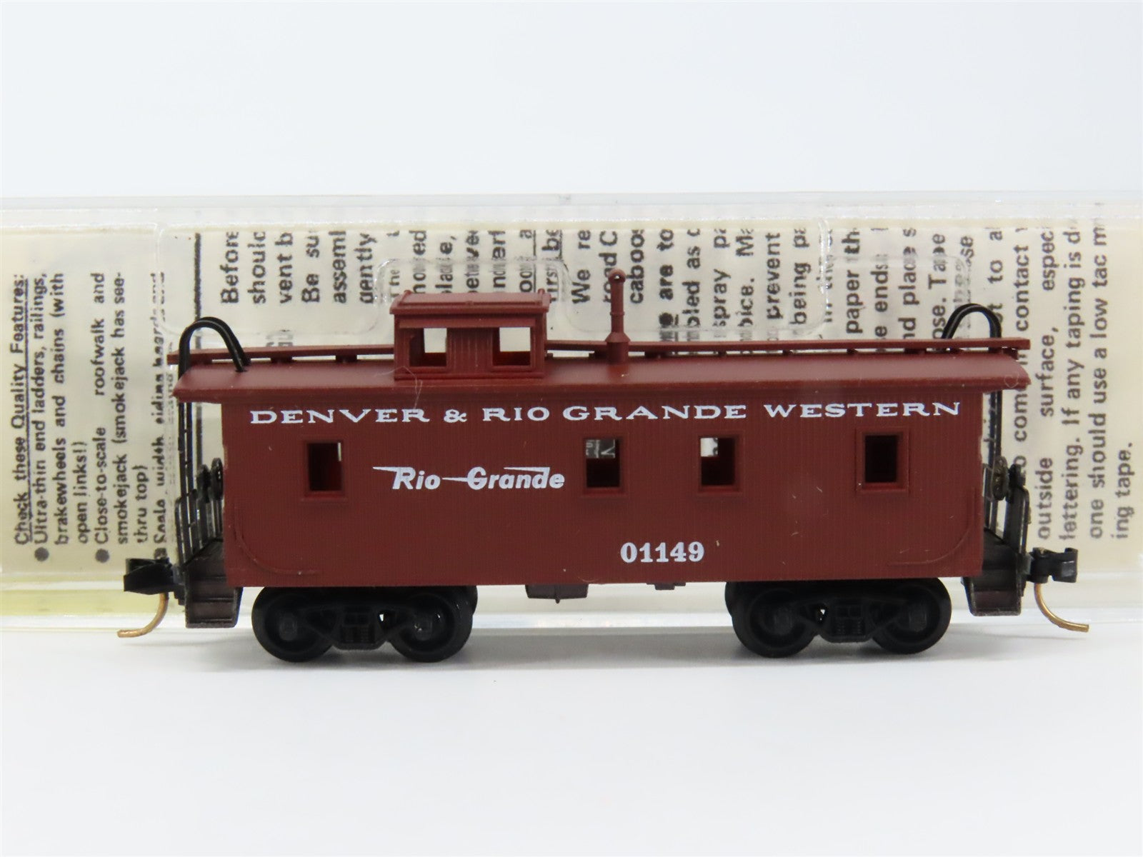 N Scale Micro-Trains MTL 50110 Denver & Rio Grande Western 34' Caboose 01149 RTR