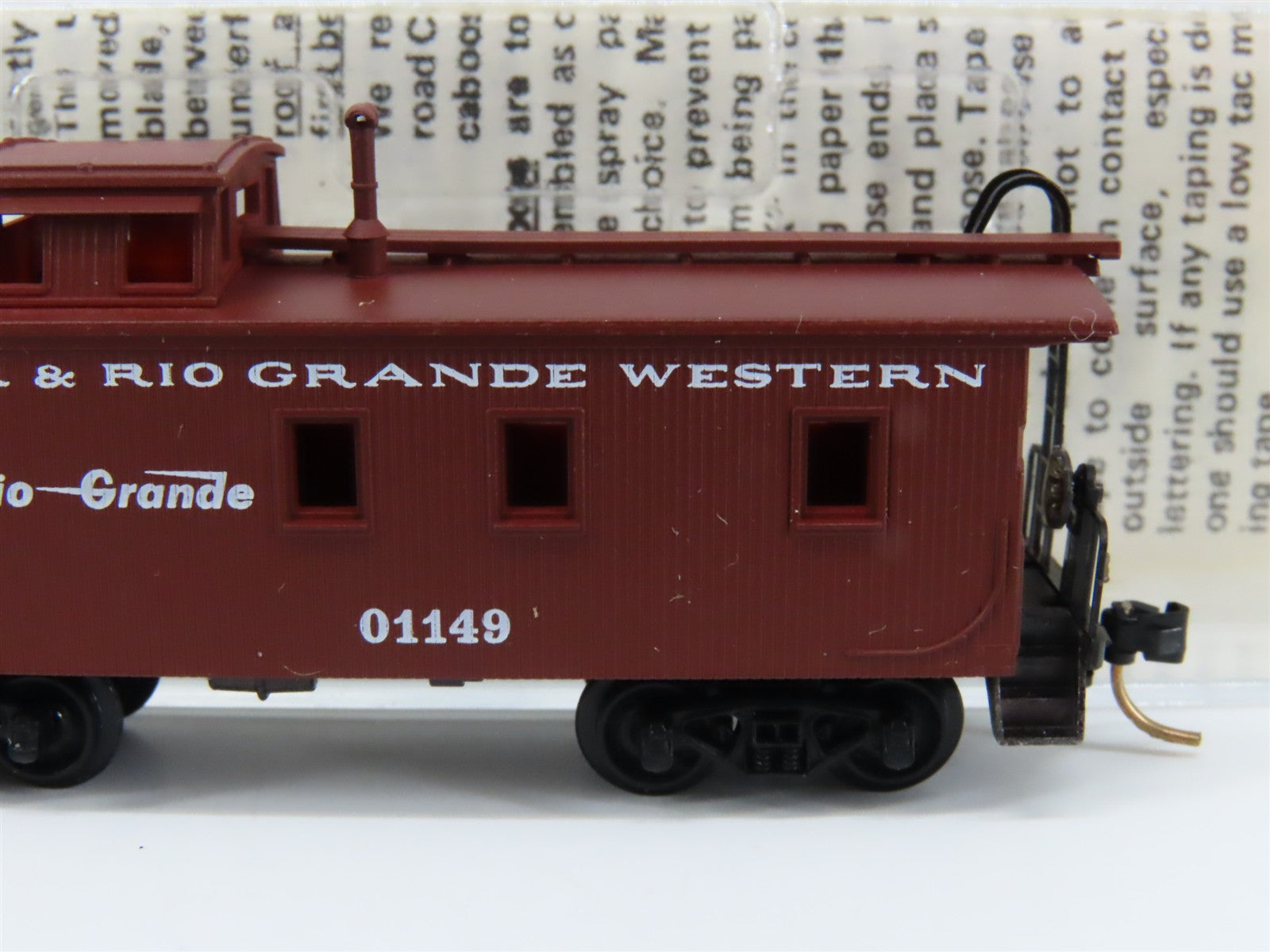 N Scale Micro-Trains MTL 50110 Denver & Rio Grande Western 34' Caboose 01149 RTR