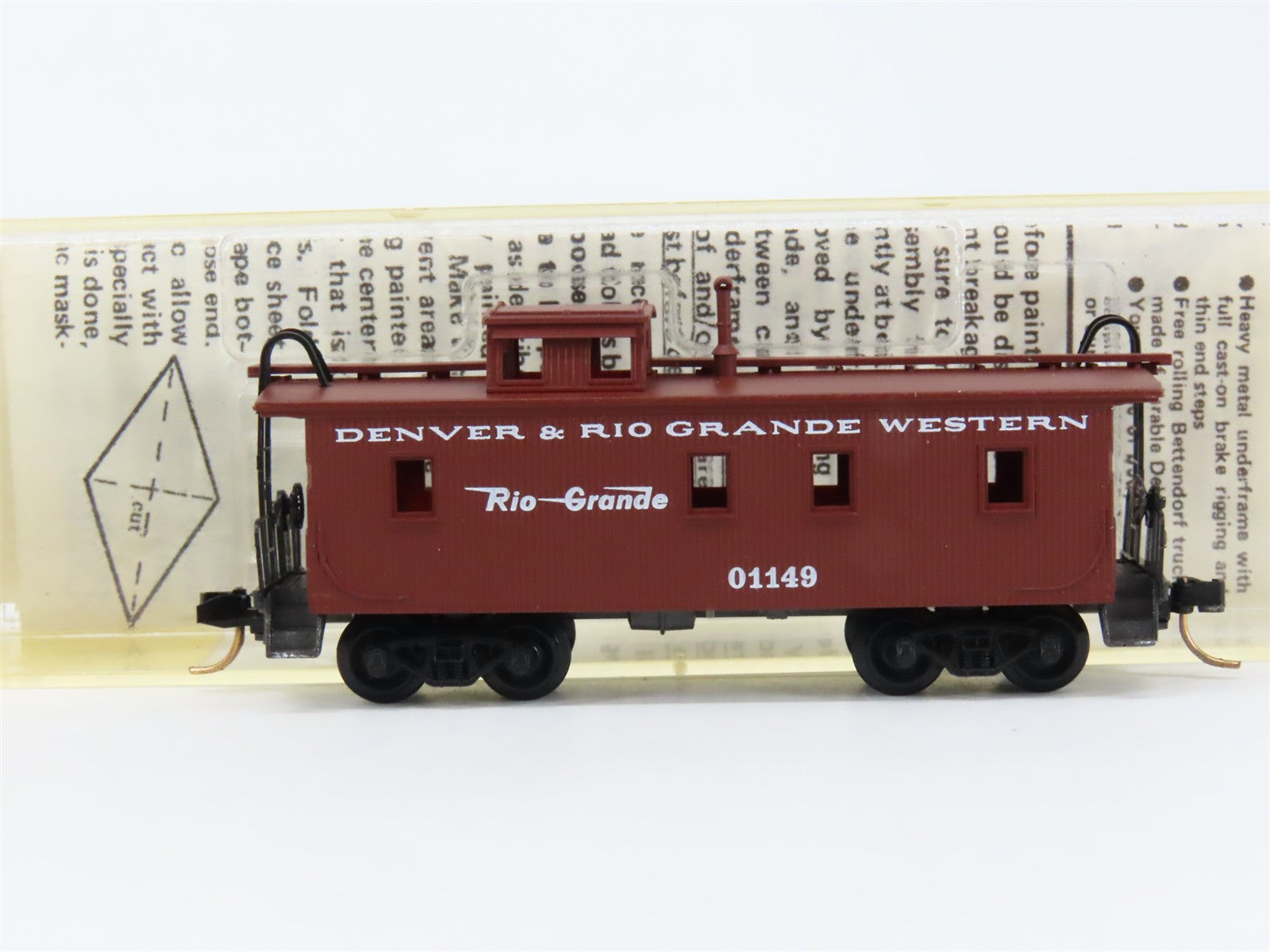 N Scale Micro-Trains MTL 50110 Denver & Rio Grande Western 34' Caboose 01149 RTR